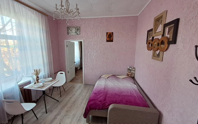 U Kolomenskogo Kremlya Flat