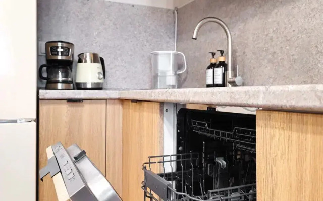 S Novym Remontom V Moskve Vozle Metro Flat