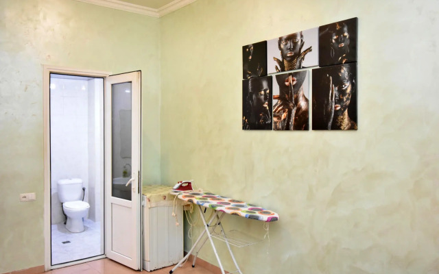 Apartment in Saryan Street Flat