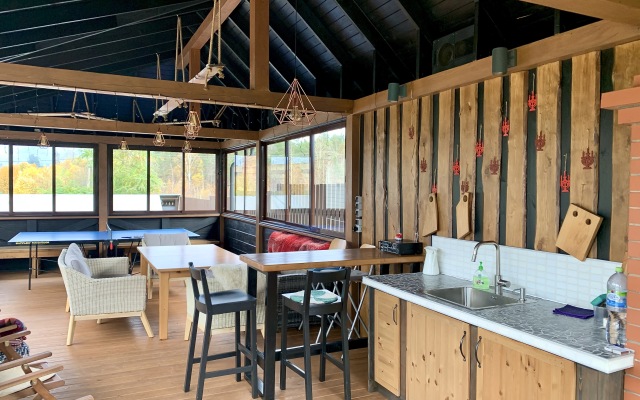 Ryadom s Igoroy Guest House