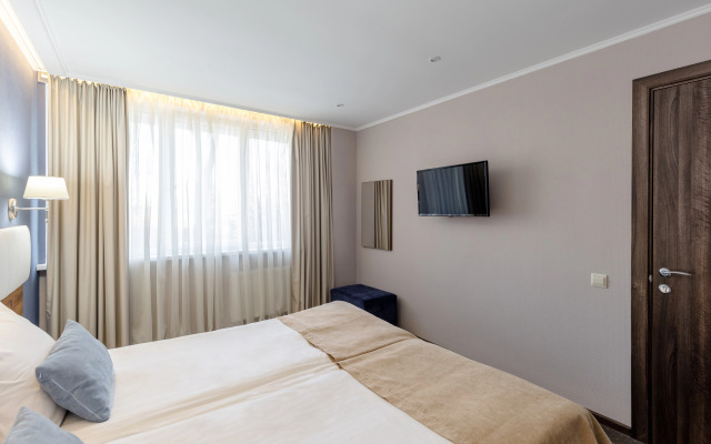 Hotel Mayak