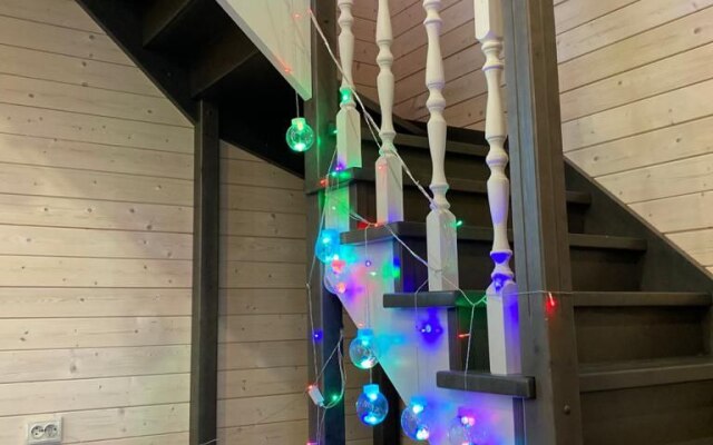 Частный дом Дом возле Ясеня