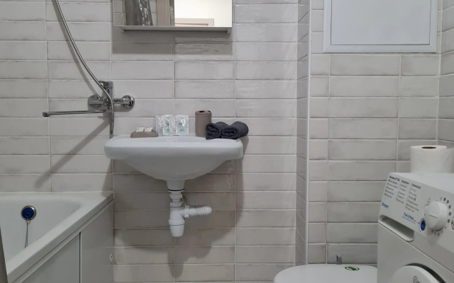 43 Zhk Zelyonaya Vertikal Flat