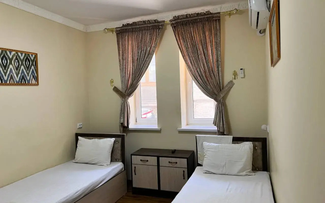 Ikat Terrace Guest house