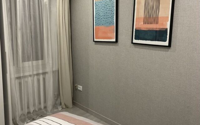 Na Pushkinskom Prospekte 4b Flat