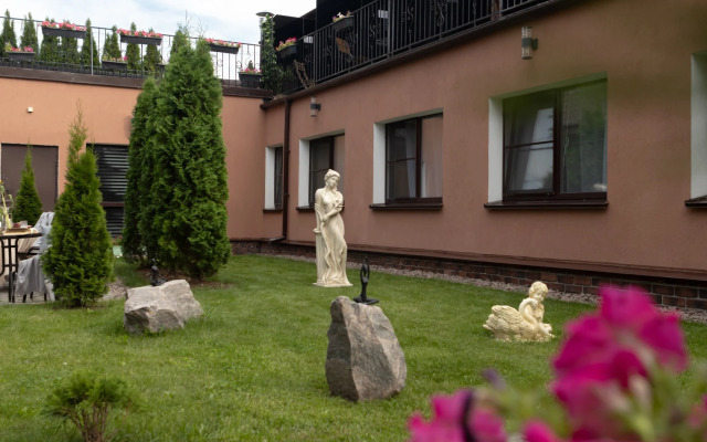 Neozoom Hotel