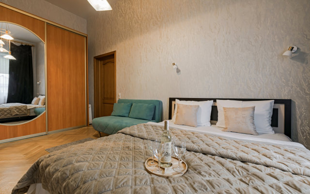 V Tsentre Ryadom S Dinamo I Tts Stolitsa Apartments