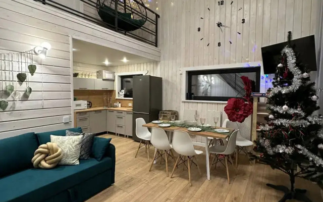 Частный дом Green Grass House