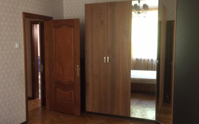 Gorod-M Vozle Chistyih Prudov Apartments