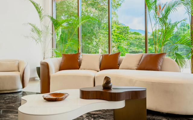 Gardens Hill Resort & Spa Resort