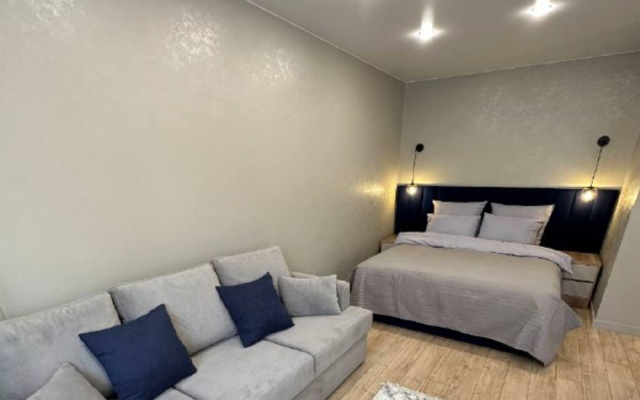 Krasivaya Studiya V Tsentre Flat