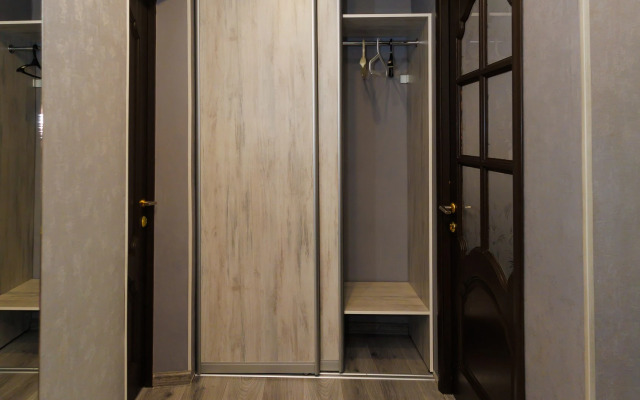 Na Naberezhnoy Flat