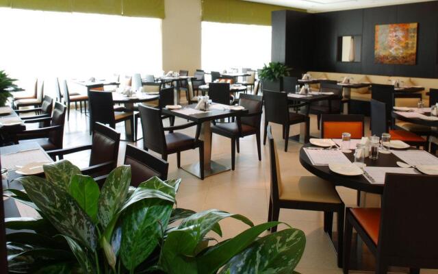 Holiday Inn Express Dubai - Jumeirah