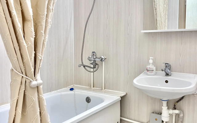 Апартаменты на Революции 52в