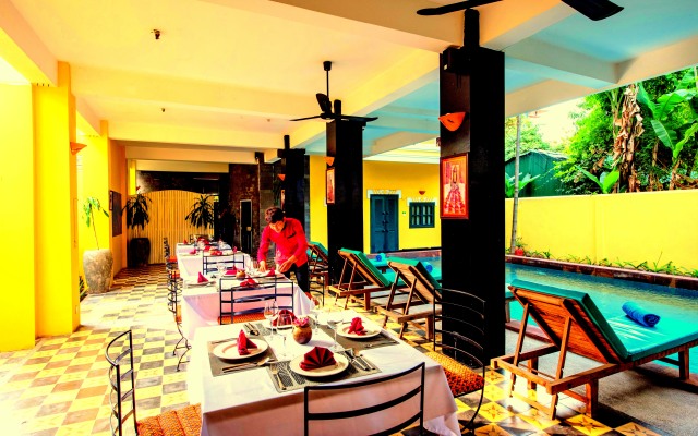 Golden Banana Residence Hotel