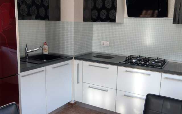 Апартаменты Светлые на Восстания