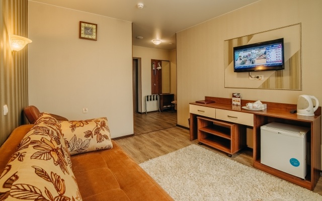 Avrora Hotel