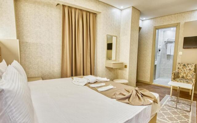 Flori̇na Hotel