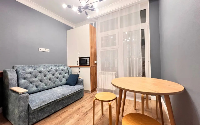 V Prekrasnom Zhk Levoberezhye Flat