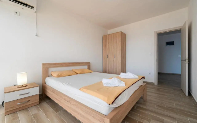 Saray Apartments