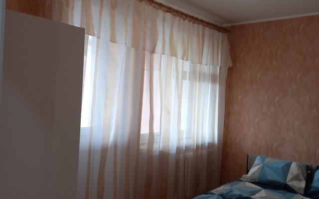 V Rostoshakh Na Sadovom Koltse G. Orenburg Flat