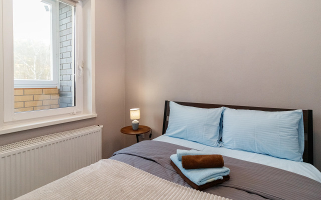 Квартира уютная у озера в тени соснового парка