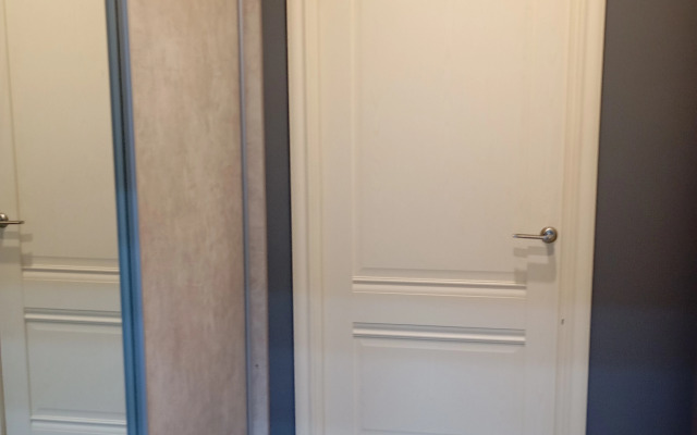 Квартира Уютная студия в рядом с ДРКБ