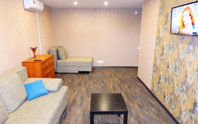 Apart Inn Spartaka 18 / 2-Komnatnye / 4 Etazh Apartments