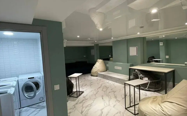 Hermes Aparts Apartments