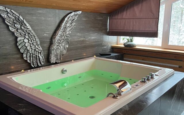 romanov Les eco Hotel