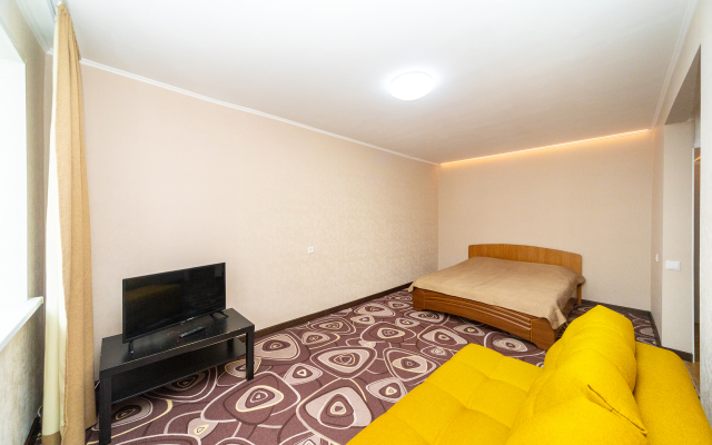 Апартаменты Крисанова 23