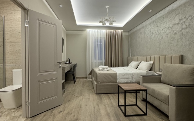 Hotel VS Hotel Hotel