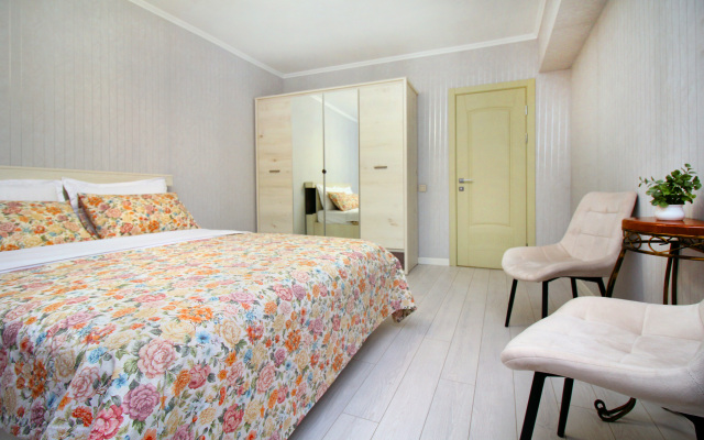 Апартаменты Travels Шикарная Квартира в Центре