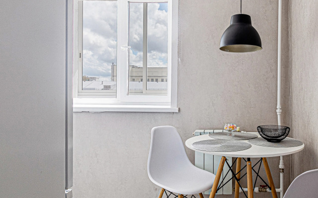 Dvukhkomnatnaya V Tsentre S Novym Remontom Flat