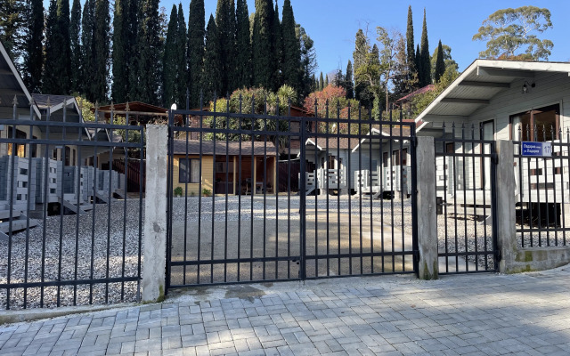 Lakraa Hotel