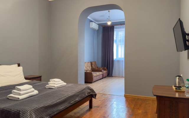 Hotel ELIZA HOTEL