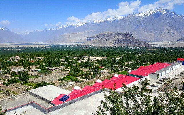 Отель Mountain Lodge Holiday Home Skardu