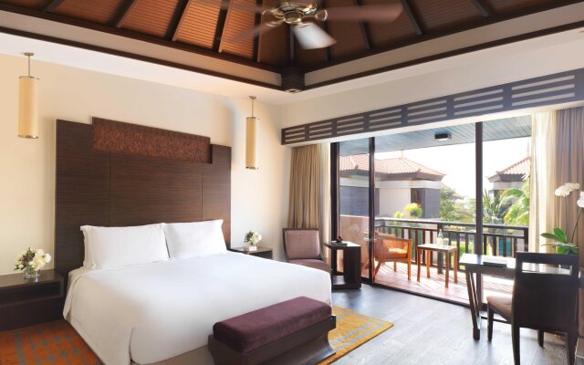 Курортный отель Anantara The Palm Dubai Resort