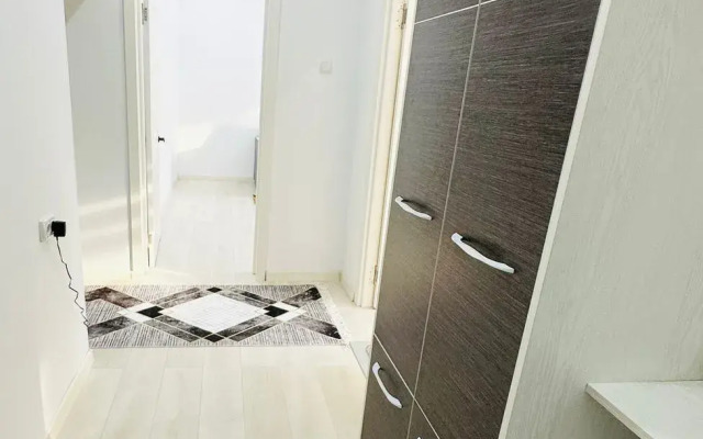 Kvartira v Mikrorayon Aksay Flat