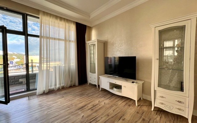 Appart Na 1 Linii Morya Apartment