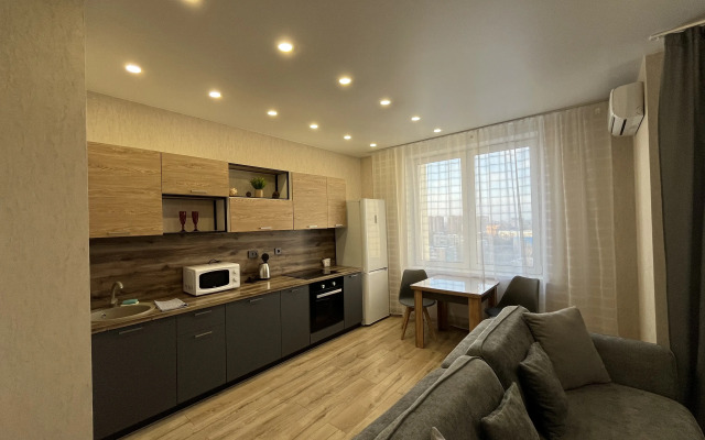 1ya studiya na ploschadi Kalinina, Dachnaya 42 Flat