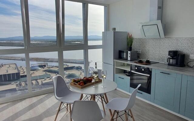 Na Pionerskoy 1\2 Apartments