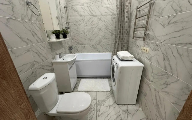 1ya studiya na ploschadi Kalinina, Dachnaya 42 Flat