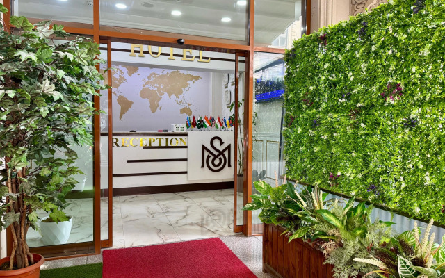 Maris Baku Hotel
