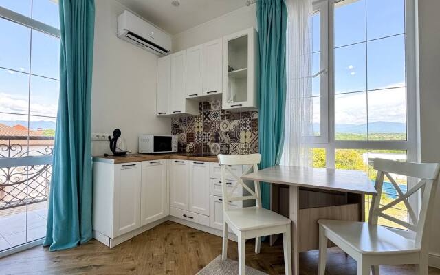 Квартиры с балконами и видом на горы на Мелетяна 5а 2