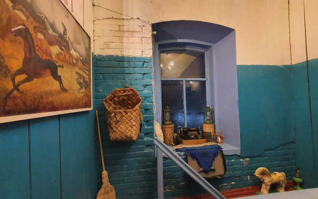 V starinnom osobnyake Revolyutsioner Ikonnikov Flat