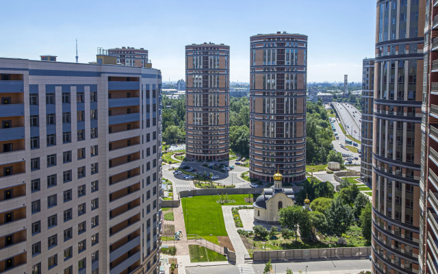 Izumrudnaya V 2-Kh Shagakh Ot Metro Flat