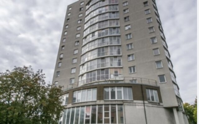 1-K Kvartira S Vidom Na Rybnuyu Derevnyu Flat