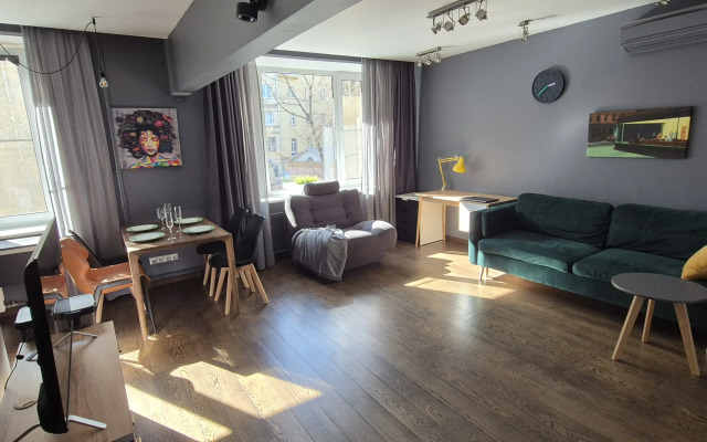 Dvukhkomnatnaya Ryadom S Pokrovkoy Flat