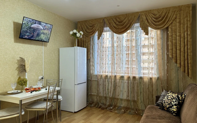 Ryadom s m. Parnas Flat